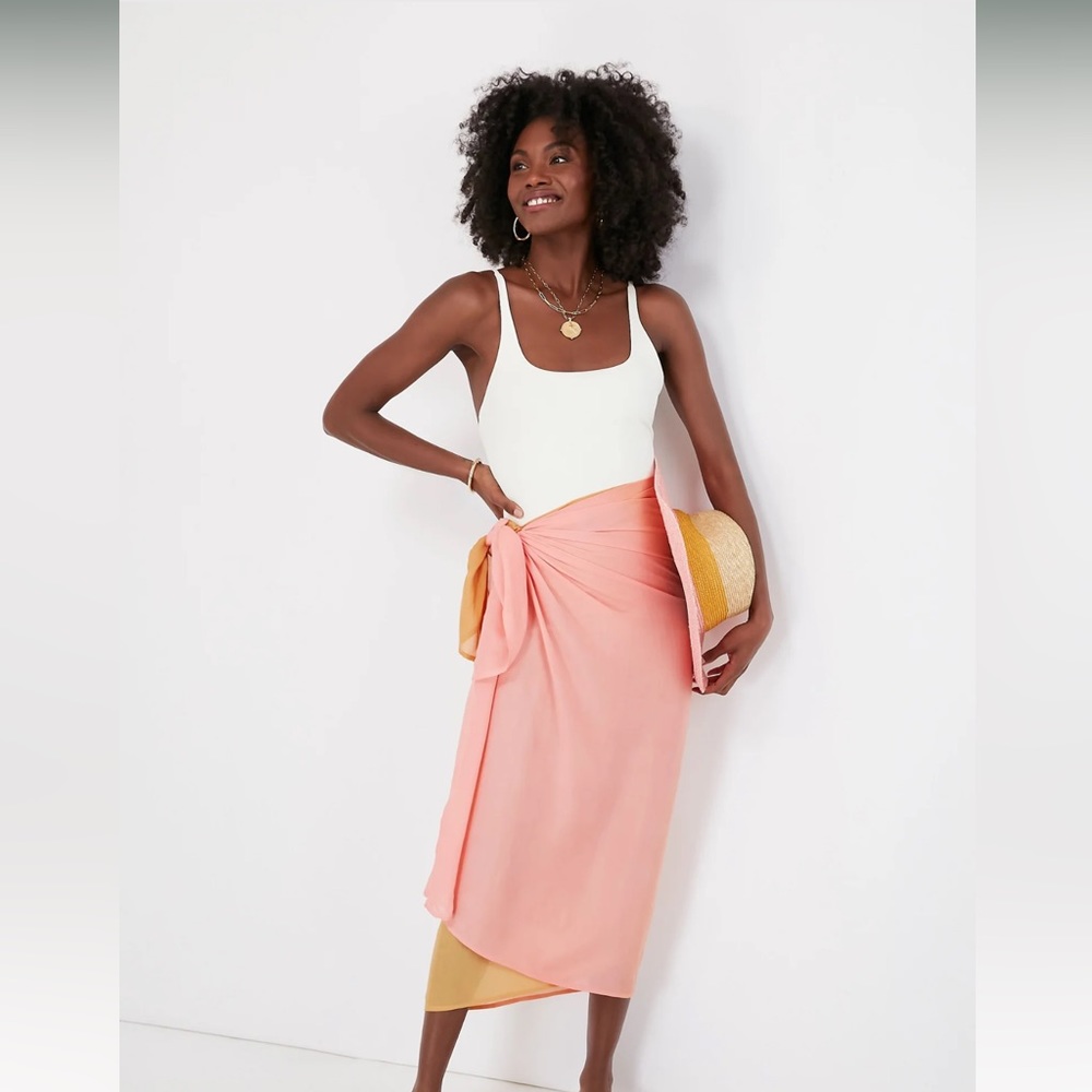 Tuckernuck Beach Pink Sands Sarong